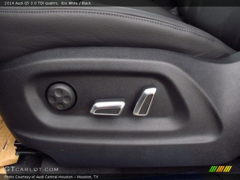 Front Seat of 2014 Q5 3.0 TDI quattro