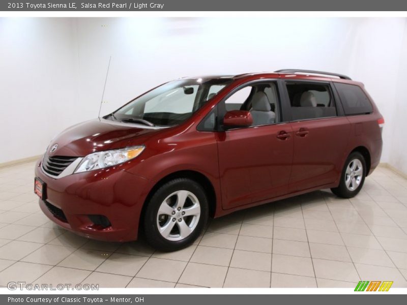 Salsa Red Pearl / Light Gray 2013 Toyota Sienna LE