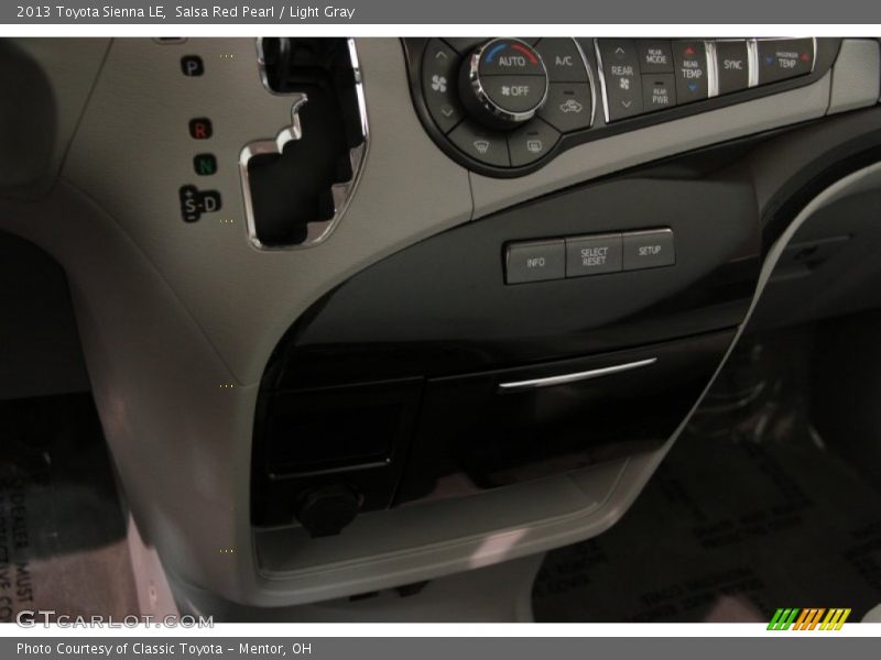 Salsa Red Pearl / Light Gray 2013 Toyota Sienna LE