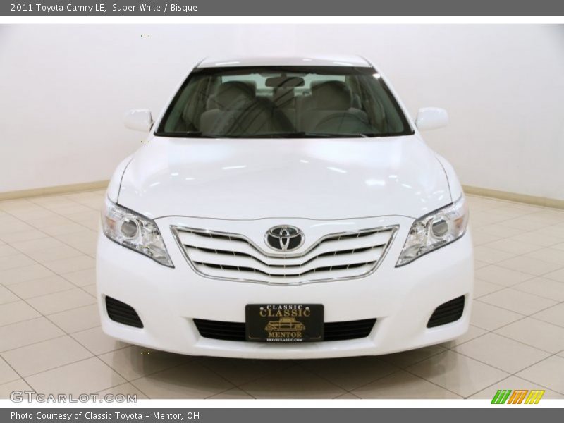 Super White / Bisque 2011 Toyota Camry LE