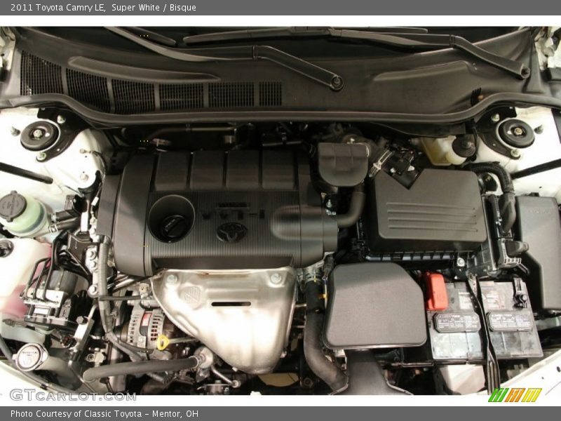 Super White / Bisque 2011 Toyota Camry LE