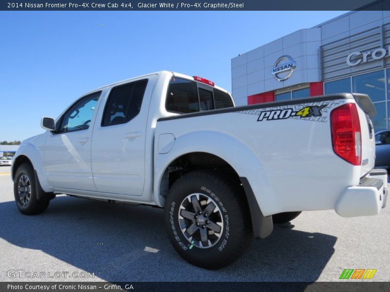 Glacier White / Pro-4X Graphite/Steel 2014 Nissan Frontier Pro-4X Crew Cab 4x4
