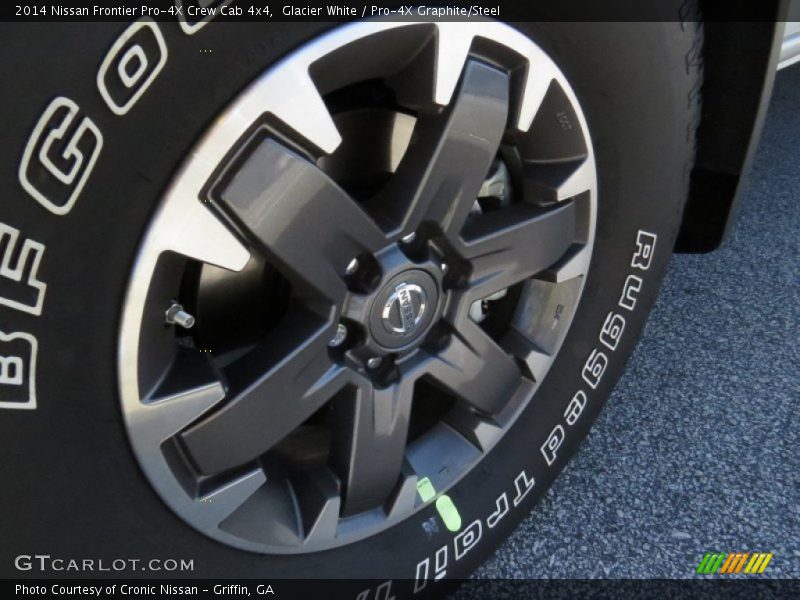 2014 Frontier Pro-4X Crew Cab 4x4 Wheel