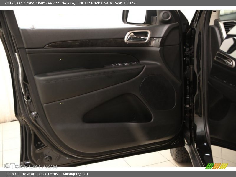 Brilliant Black Crystal Pearl / Black 2012 Jeep Grand Cherokee Altitude 4x4