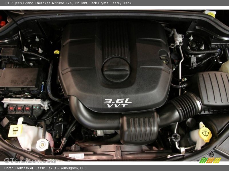 Brilliant Black Crystal Pearl / Black 2012 Jeep Grand Cherokee Altitude 4x4