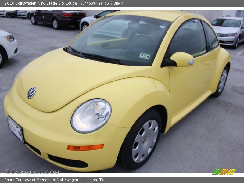 Sunflower Yellow / Black 2010 Volkswagen New Beetle 2.5 Coupe