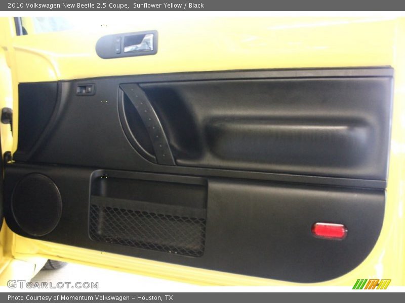 Sunflower Yellow / Black 2010 Volkswagen New Beetle 2.5 Coupe