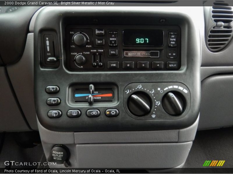 Controls of 2000 Grand Caravan SE