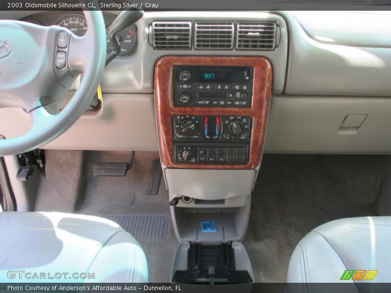Sterling Silver / Gray 2003 Oldsmobile Silhouette GL