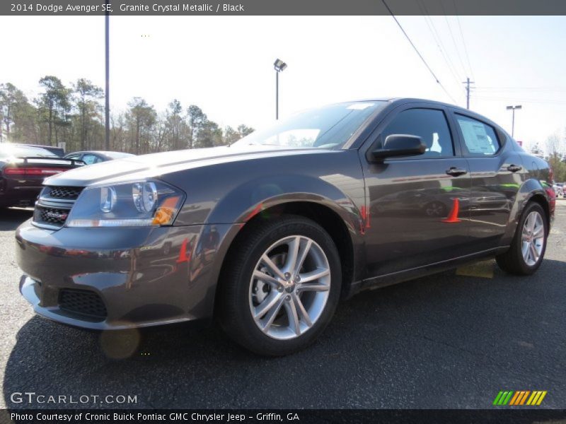 Granite Crystal Metallic / Black 2014 Dodge Avenger SE