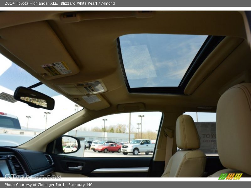 Blizzard White Pearl / Almond 2014 Toyota Highlander XLE