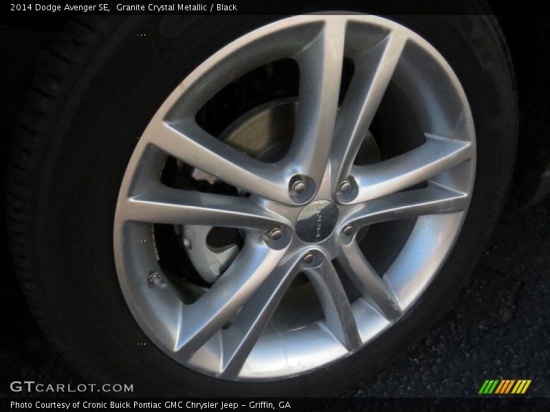 Granite Crystal Metallic / Black 2014 Dodge Avenger SE