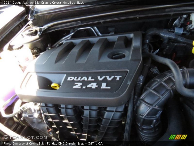 Granite Crystal Metallic / Black 2014 Dodge Avenger SE