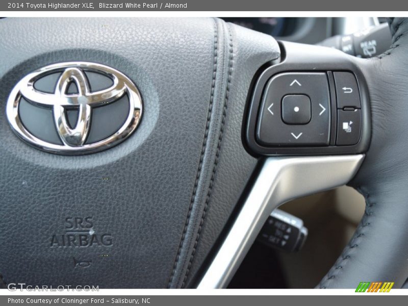 Blizzard White Pearl / Almond 2014 Toyota Highlander XLE