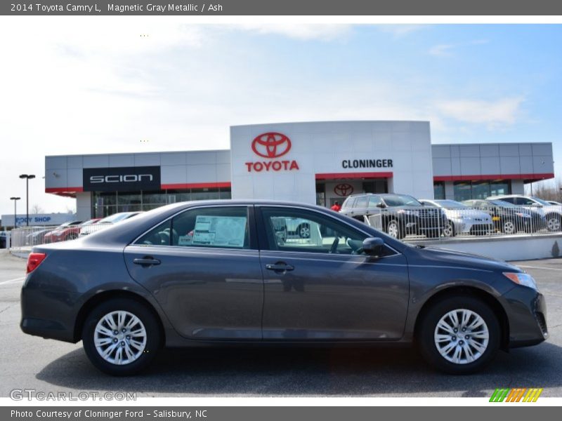 Magnetic Gray Metallic / Ash 2014 Toyota Camry L