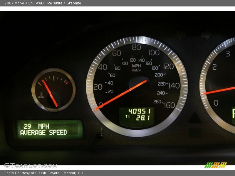Ice White / Graphite 2007 Volvo XC70 AWD