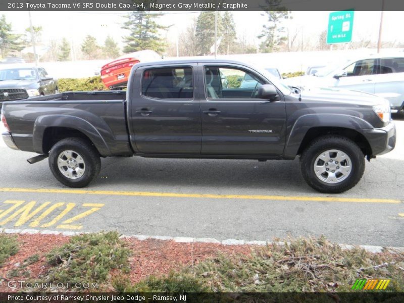 Magnetic Gray Metallic / Graphite 2013 Toyota Tacoma V6 SR5 Double Cab 4x4
