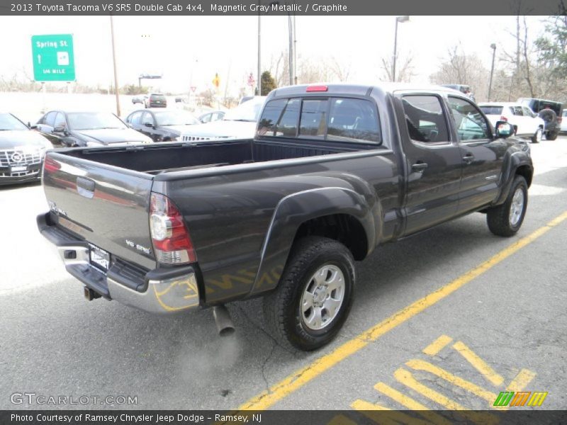 Magnetic Gray Metallic / Graphite 2013 Toyota Tacoma V6 SR5 Double Cab 4x4