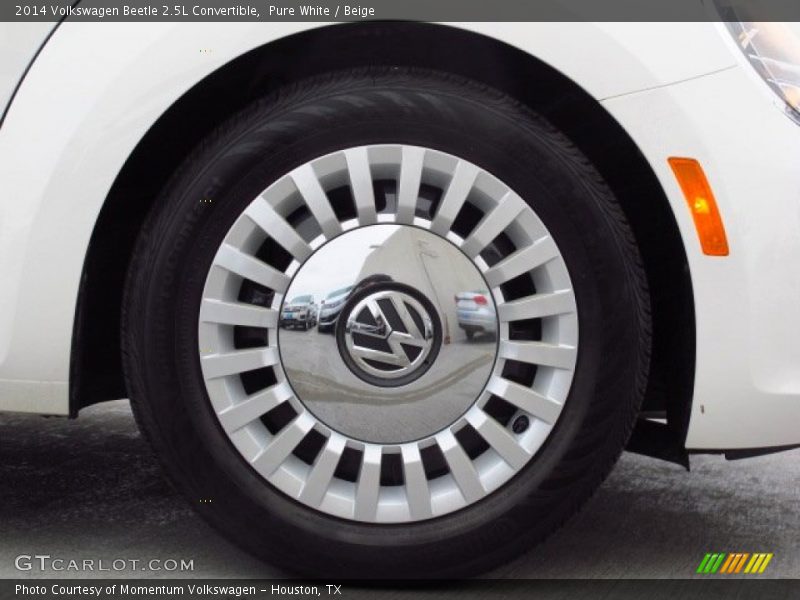 Pure White / Beige 2014 Volkswagen Beetle 2.5L Convertible