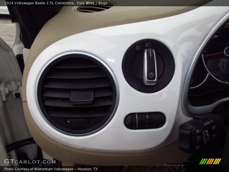 Pure White / Beige 2014 Volkswagen Beetle 2.5L Convertible