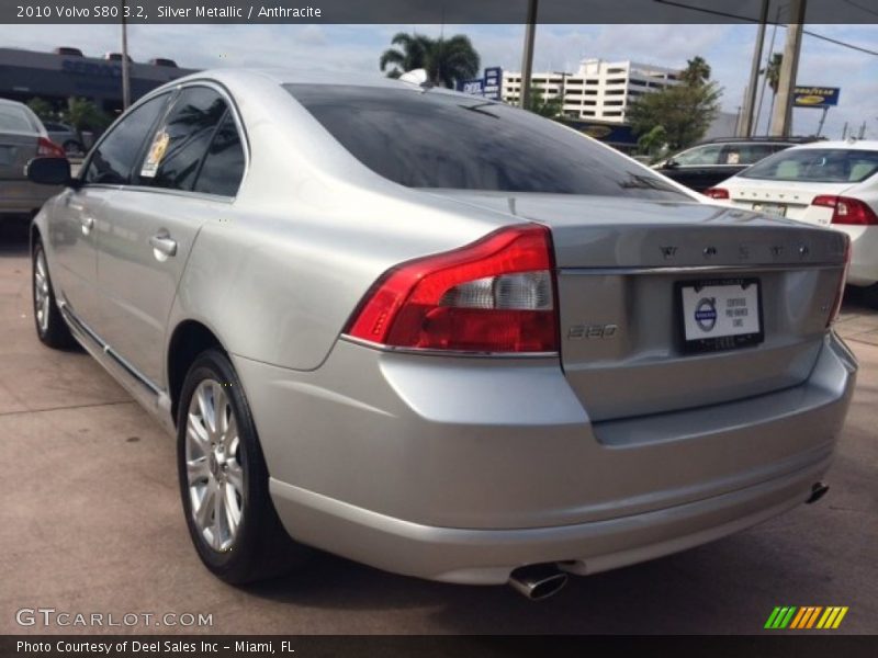 Silver Metallic / Anthracite 2010 Volvo S80 3.2