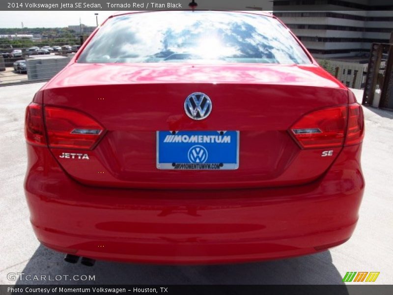 Tornado Red / Titan Black 2014 Volkswagen Jetta SE Sedan