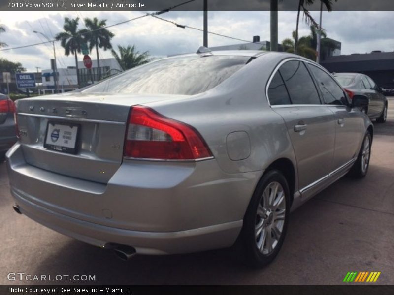 Silver Metallic / Anthracite 2010 Volvo S80 3.2