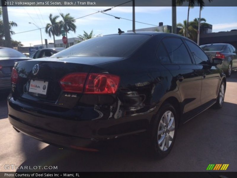 Black / Titan Black 2012 Volkswagen Jetta SE Sedan