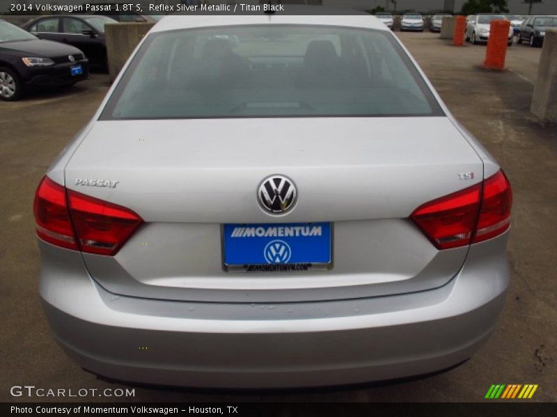 Reflex Silver Metallic / Titan Black 2014 Volkswagen Passat 1.8T S