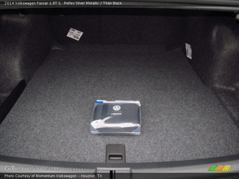 Reflex Silver Metallic / Titan Black 2014 Volkswagen Passat 1.8T S