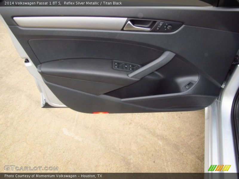 Reflex Silver Metallic / Titan Black 2014 Volkswagen Passat 1.8T S