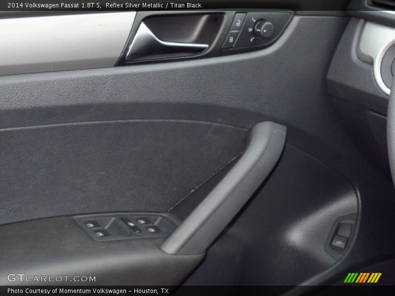 Reflex Silver Metallic / Titan Black 2014 Volkswagen Passat 1.8T S