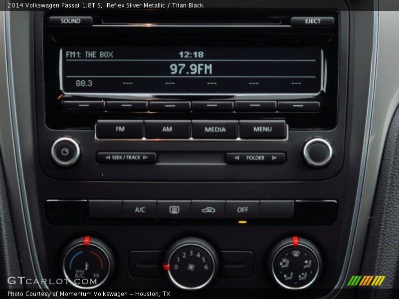 Reflex Silver Metallic / Titan Black 2014 Volkswagen Passat 1.8T S