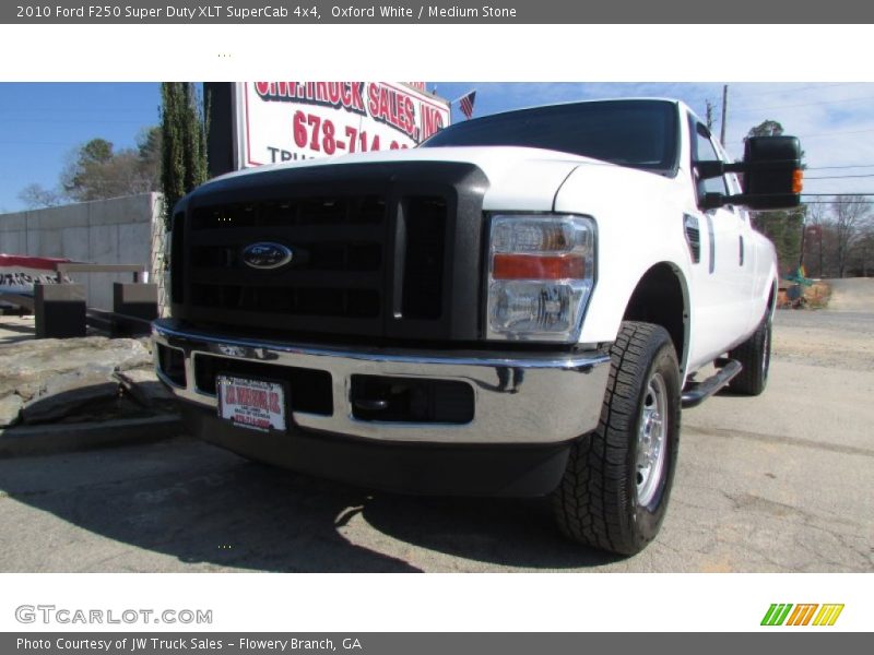Oxford White / Medium Stone 2010 Ford F250 Super Duty XLT SuperCab 4x4