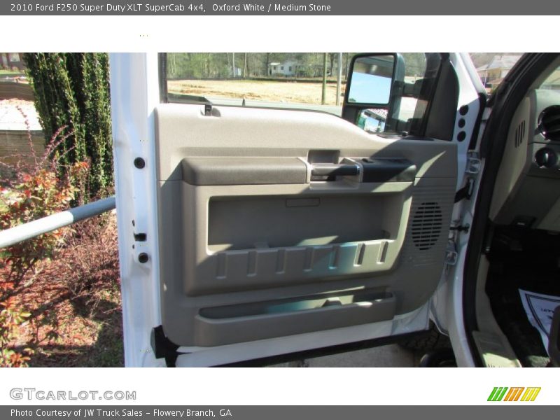 Oxford White / Medium Stone 2010 Ford F250 Super Duty XLT SuperCab 4x4