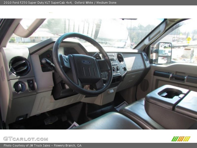 Oxford White / Medium Stone 2010 Ford F250 Super Duty XLT SuperCab 4x4