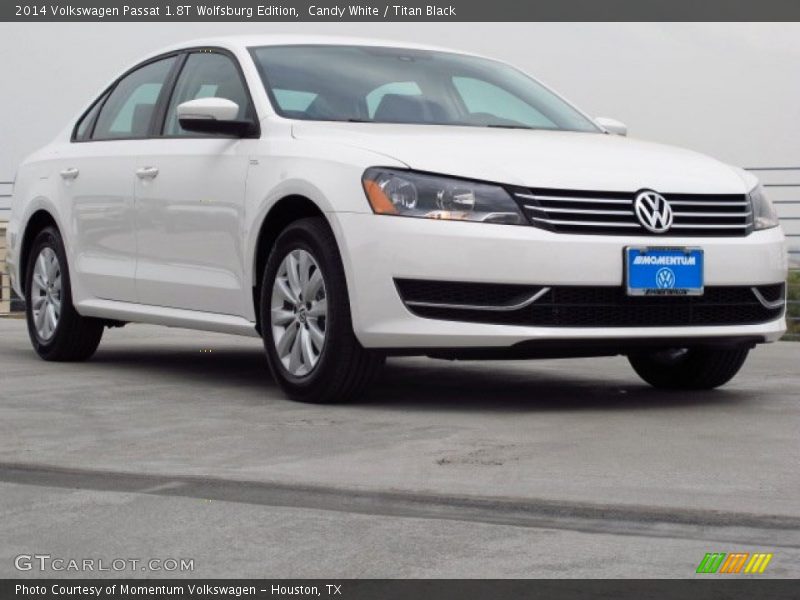 Candy White / Titan Black 2014 Volkswagen Passat 1.8T Wolfsburg Edition