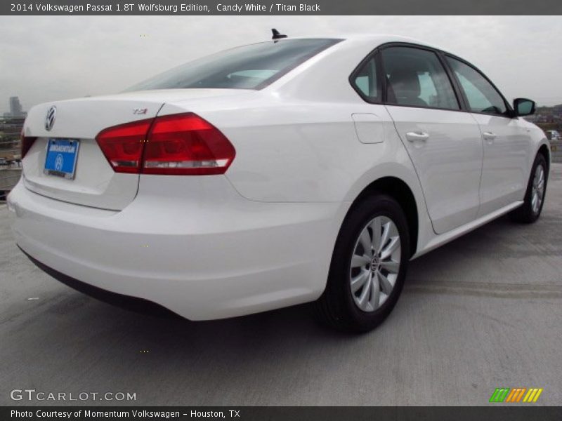 Candy White / Titan Black 2014 Volkswagen Passat 1.8T Wolfsburg Edition