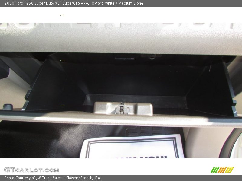 Oxford White / Medium Stone 2010 Ford F250 Super Duty XLT SuperCab 4x4