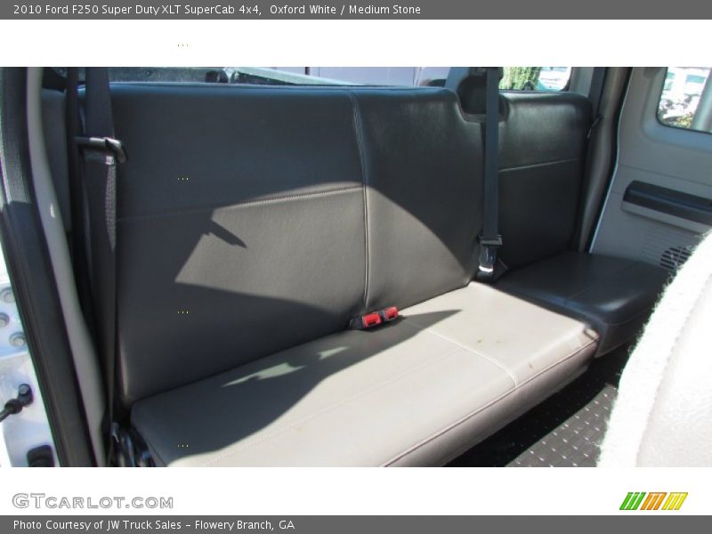 Oxford White / Medium Stone 2010 Ford F250 Super Duty XLT SuperCab 4x4