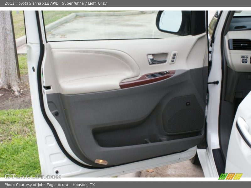 Super White / Light Gray 2012 Toyota Sienna XLE AWD