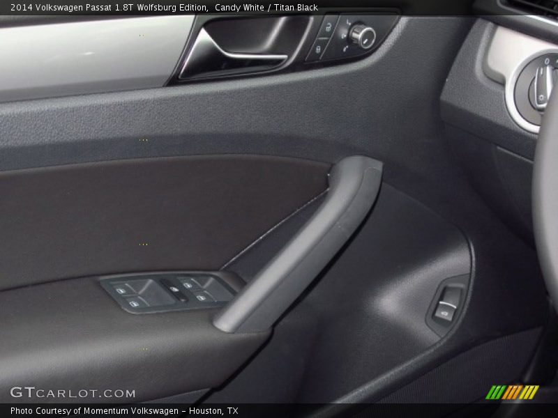 Candy White / Titan Black 2014 Volkswagen Passat 1.8T Wolfsburg Edition