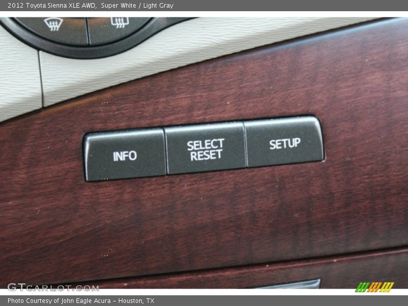 Super White / Light Gray 2012 Toyota Sienna XLE AWD