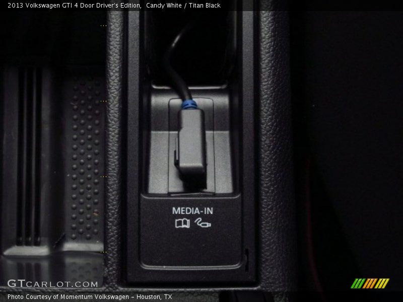 Candy White / Titan Black 2013 Volkswagen GTI 4 Door Driver's Edition