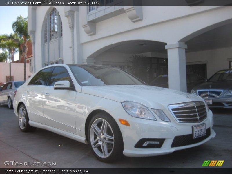 Arctic White / Black 2011 Mercedes-Benz E 350 Sedan