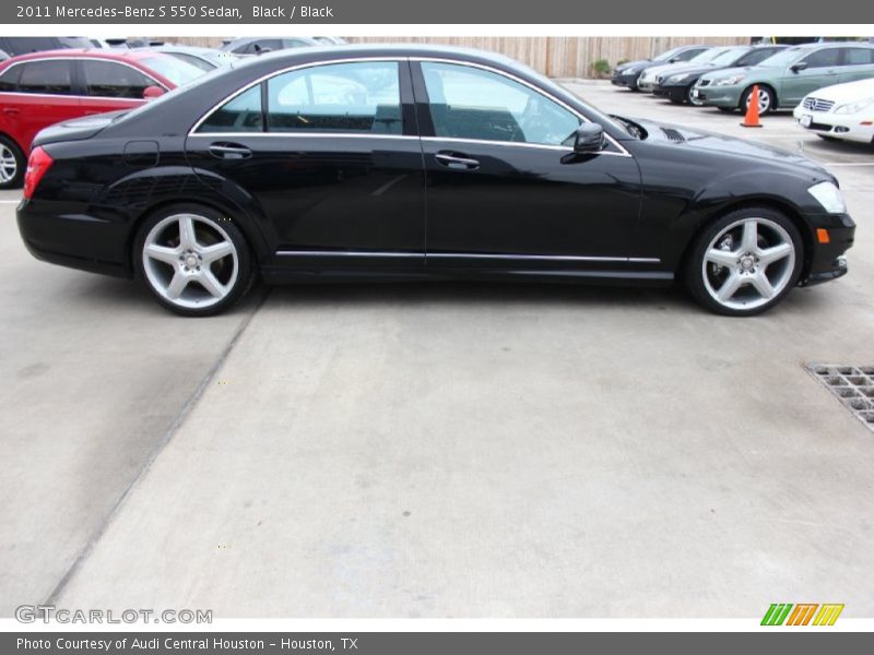 Black / Black 2011 Mercedes-Benz S 550 Sedan