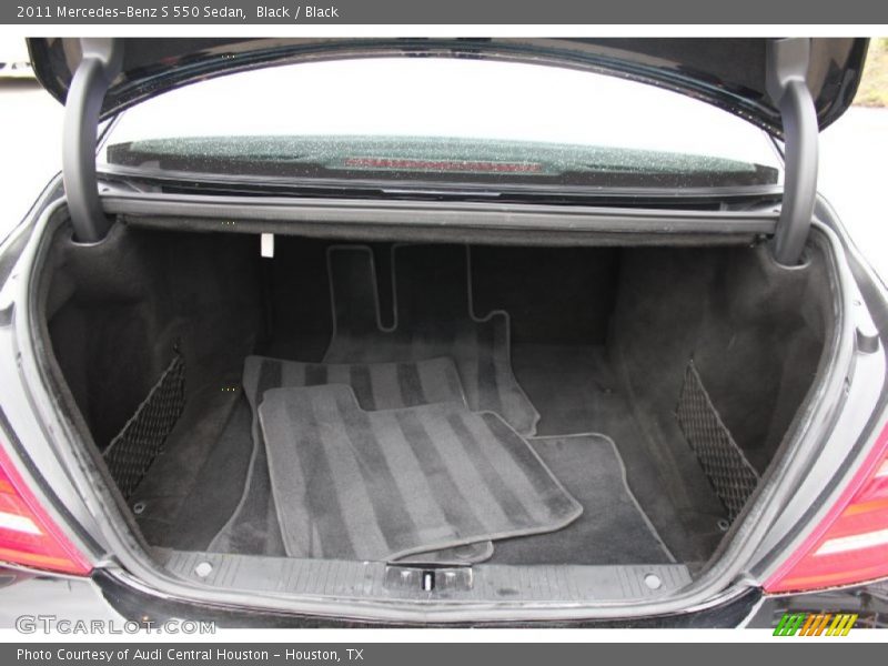 Black / Black 2011 Mercedes-Benz S 550 Sedan