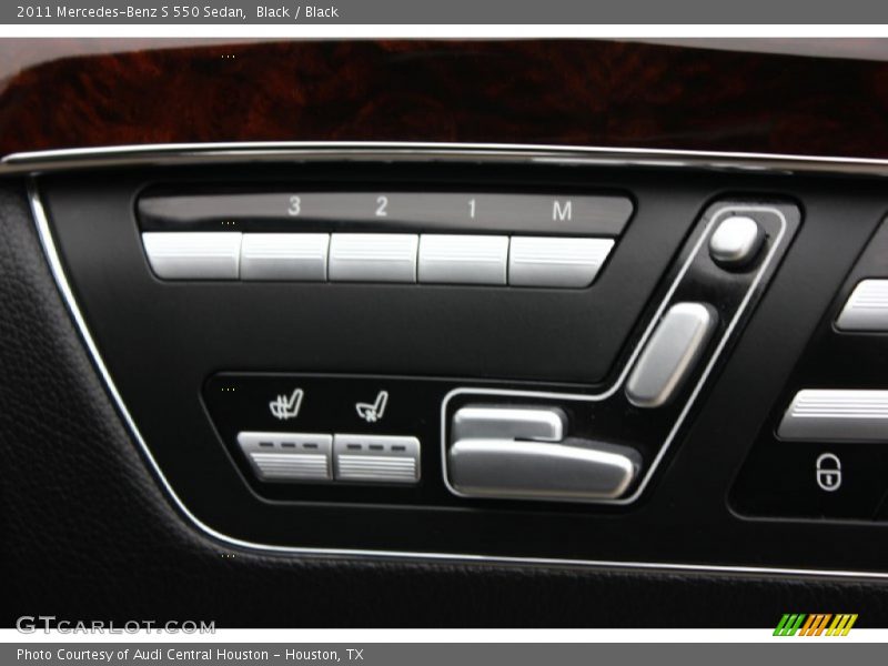Black / Black 2011 Mercedes-Benz S 550 Sedan