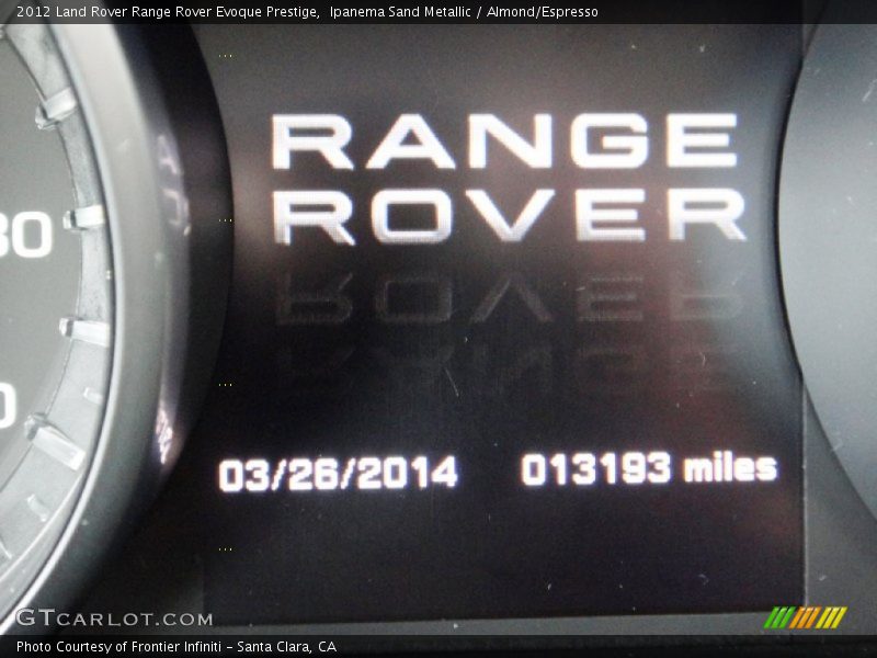 Ipanema Sand Metallic / Almond/Espresso 2012 Land Rover Range Rover Evoque Prestige