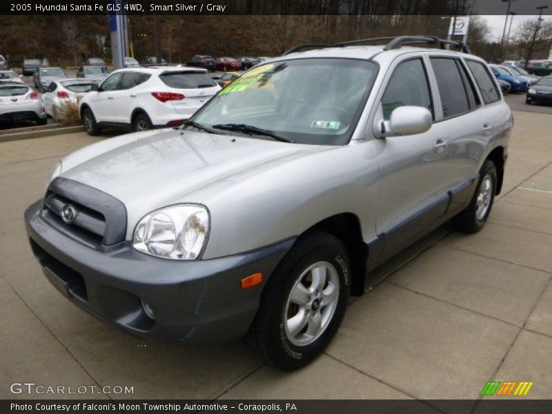 Front 3/4 View of 2005 Santa Fe GLS 4WD